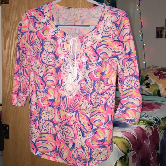 Lilly Pulitzer Holly Top Multi Shell of a Time - Picture 3 of 6